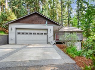 20 Sandalwood Cir, Bellingham, WA 98229