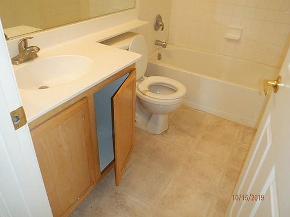 4th image of 10190 Deerfield Beach Ave Unit 203