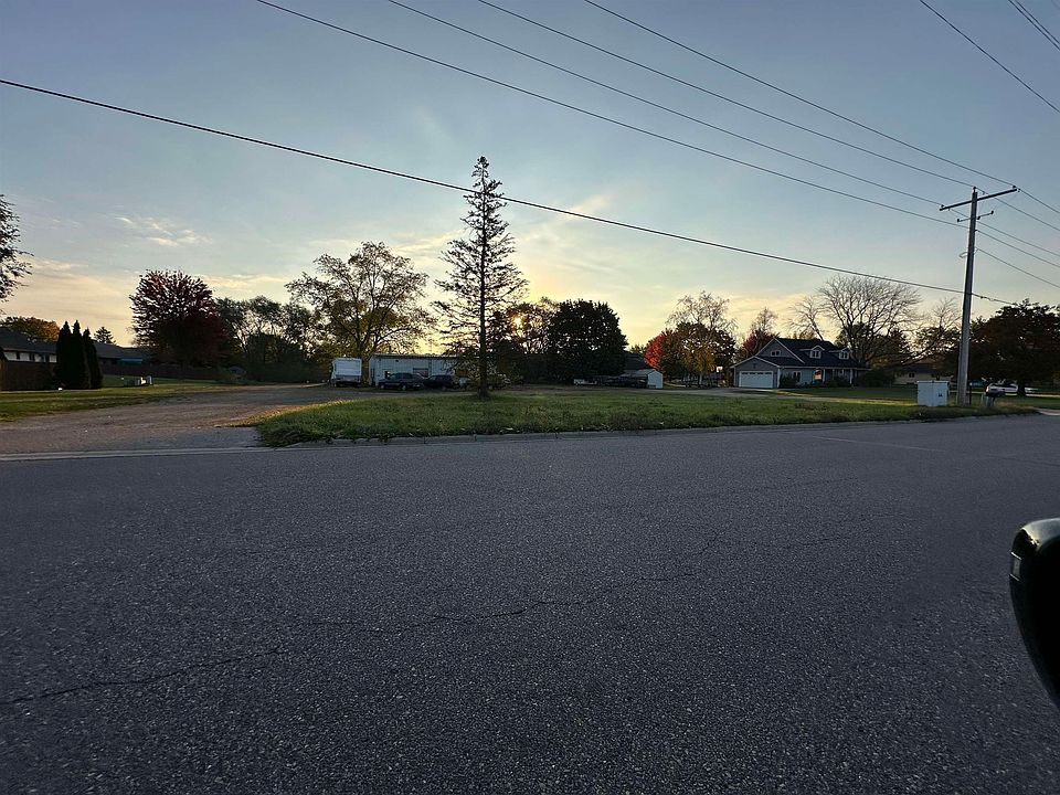 2nd image of S9914 Lueders Rd