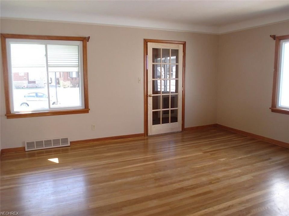 75 Sunnycliff Dr, Euclid, OH 44123 Zillow