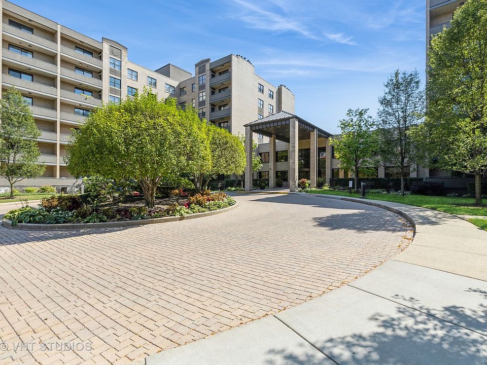 1st image of 4545 W Touhy Ave APT 605E