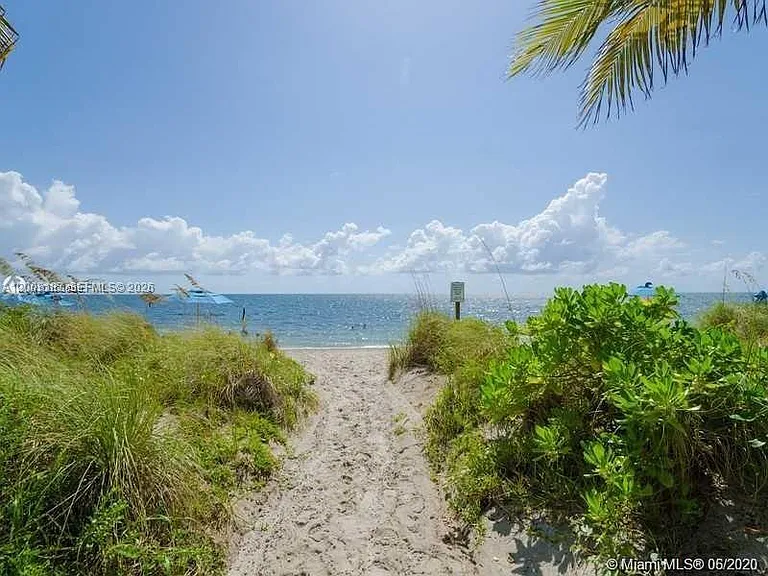 881 Ocean Dr #3E — Photo 14