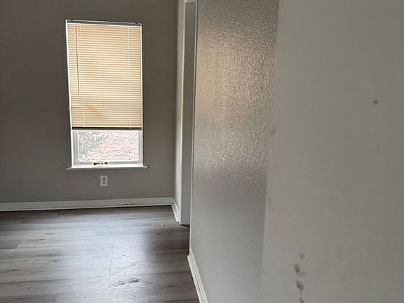 5th image of 2990 W C St Unit 26