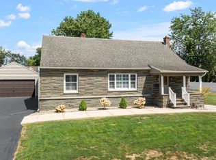 25 Columbia St, Amsterdam, NY 12010