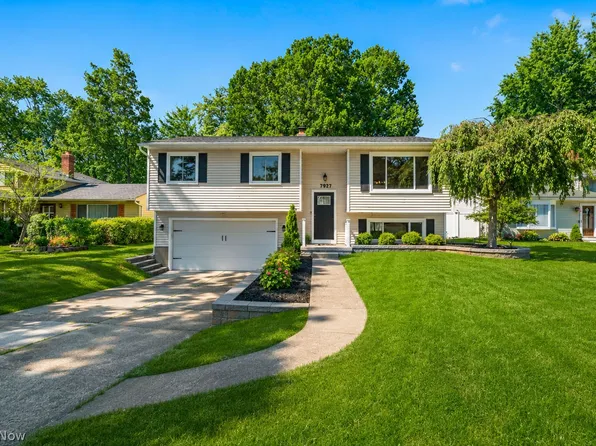 7927 Richwood Dr, Mentor On The Lake, OH 44060