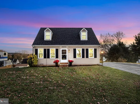 3828 Tarpley Dr, York, PA 17402