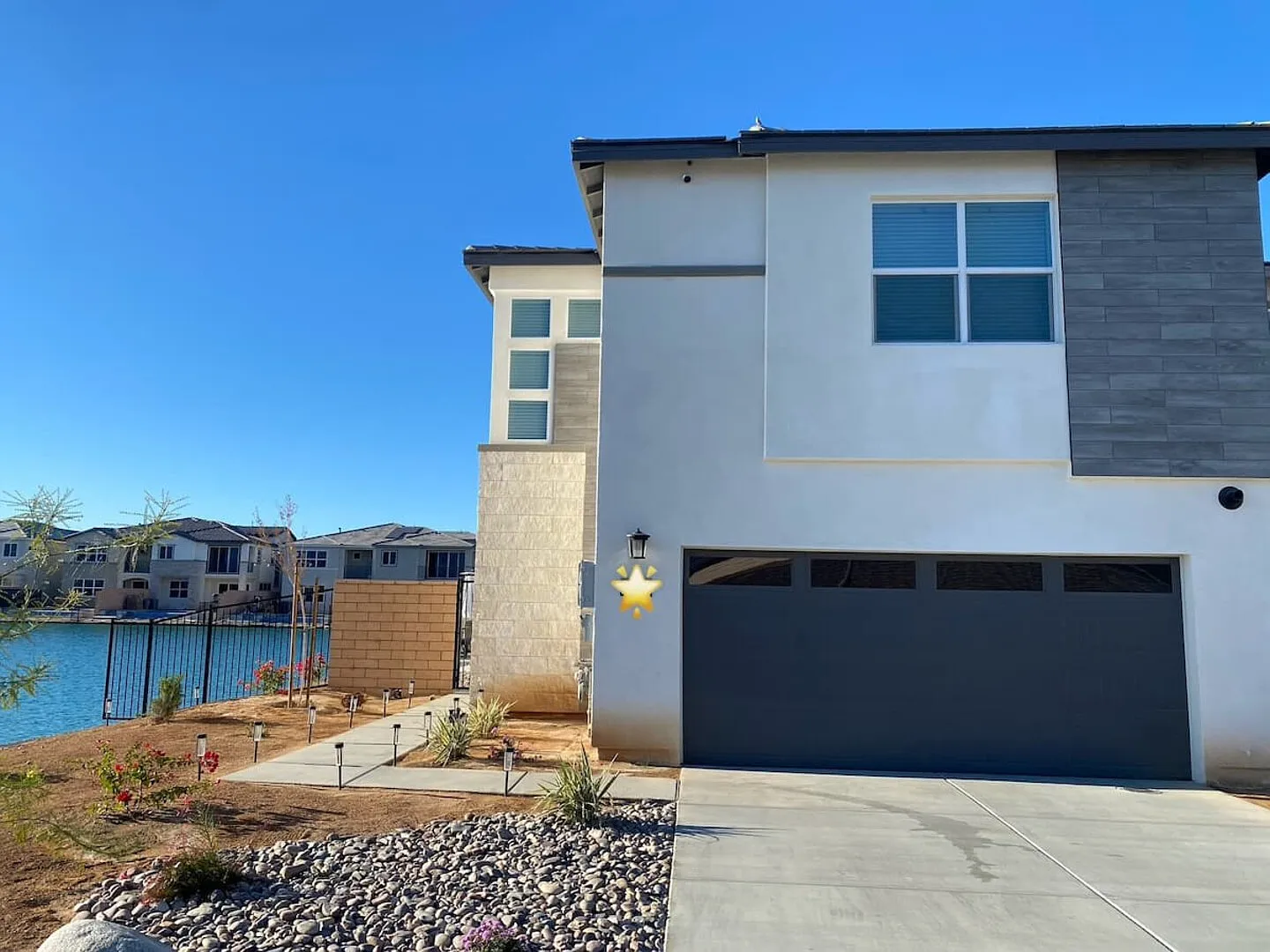4 Private EnSuites, 270* Lake View, pool+spa, Sleeps 12 — Photo 4