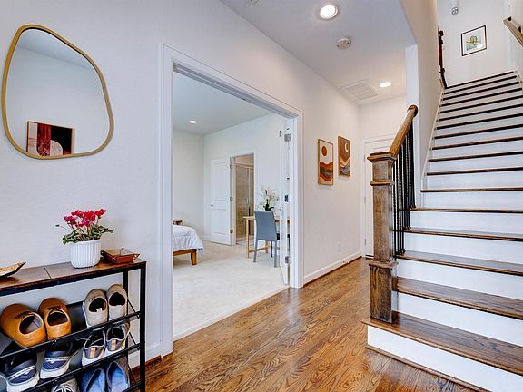 4th image of 3406 La Branch St Unit C