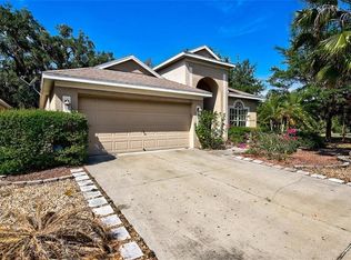 5331 Clover Mist Ct, Apollo Beach, FL 33572