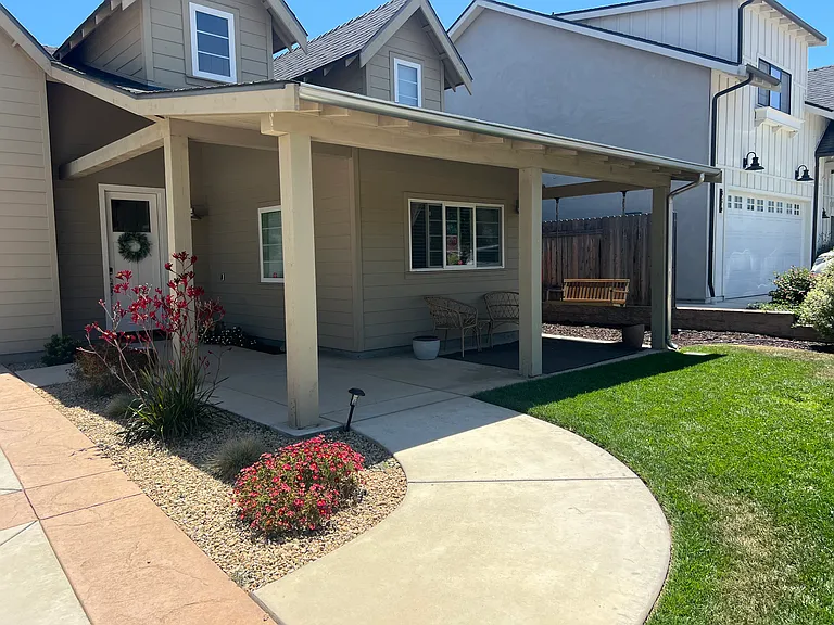 375 Mads Pl — Photo 3
