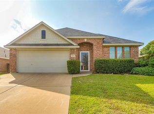 923 Remington Ranch Rd, Mansfield, TX 76063