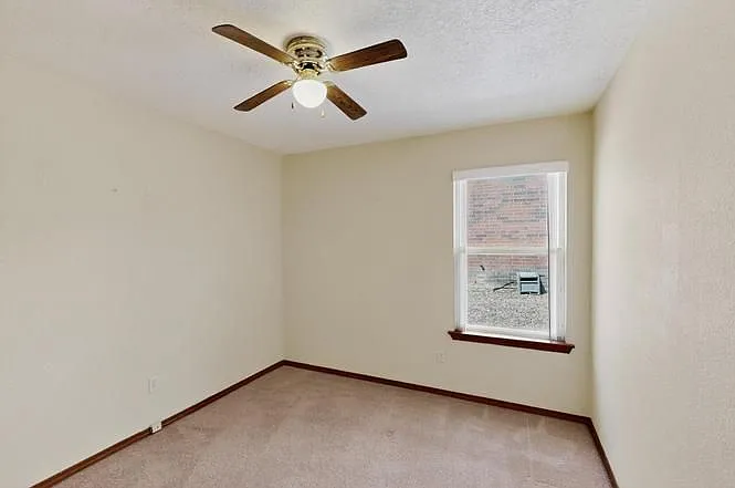 10331 Hackamore Pl SW — Photo 5