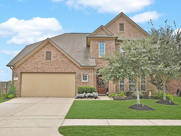 This Ashton Woods home was built by the current owners in 2013. They paid substantial attention to the construction of this home so it was done right! The home is located in Katy ISD and is zoned to award winning schools.