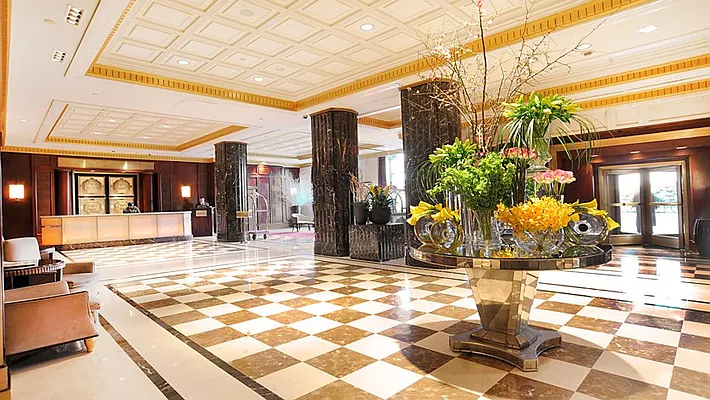 Rented by Park Property Advisors | media 37