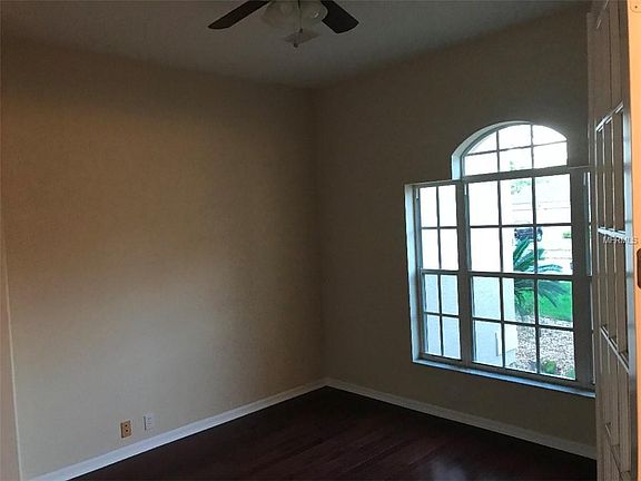5th image of 4609 Juniper Dr