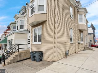 1263 Spring St, Reading, PA 19604