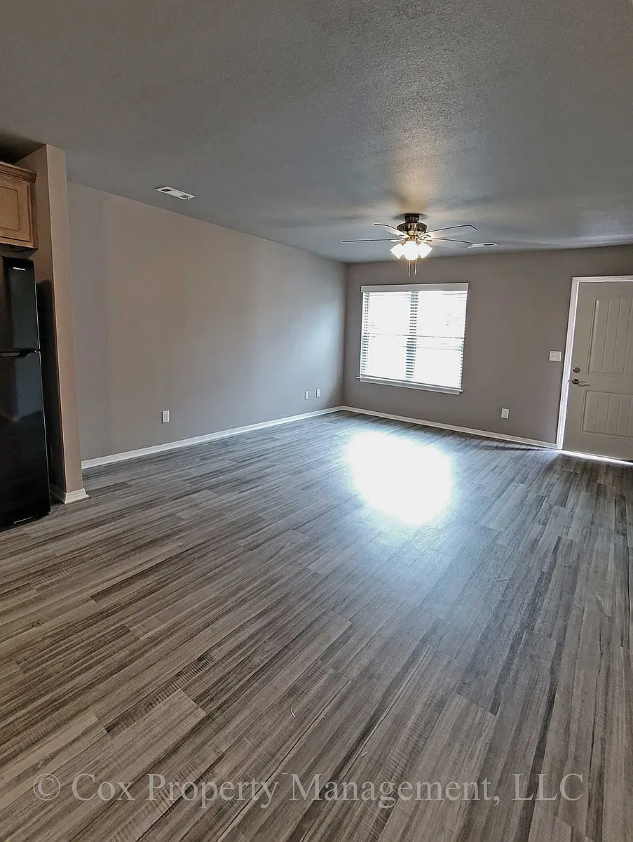 Living and dining area - 10940 Danny Bryan Rd #F-3