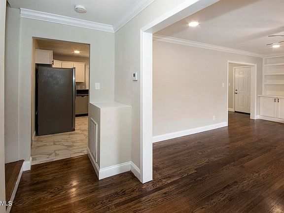 5th image of 8705 SW Cranwood Dr