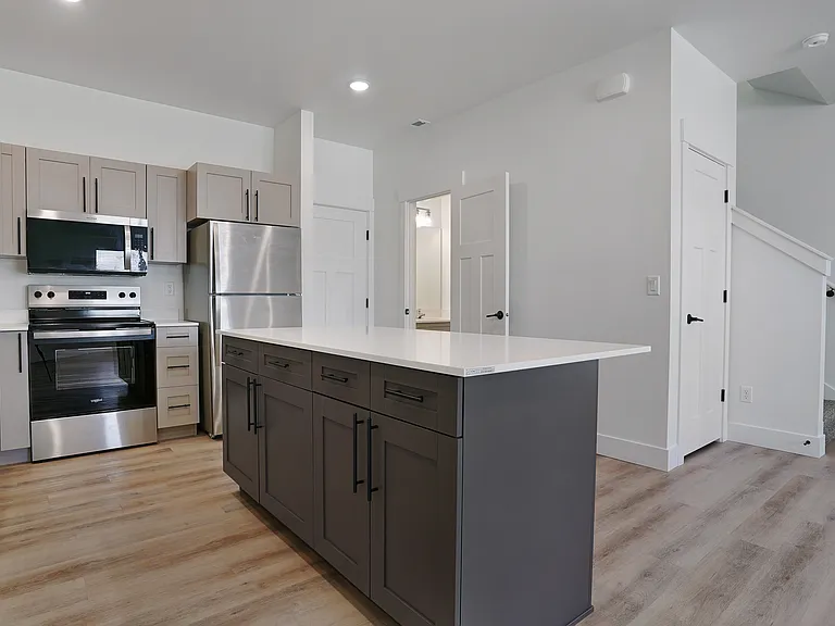 Valo At Bellin Townhomes — Photo 28