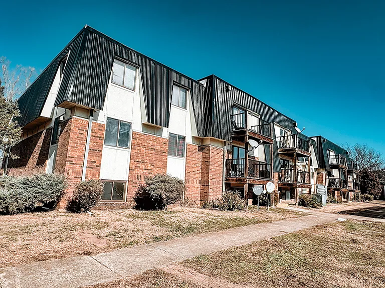 Prairie West Apartments — Photo 2