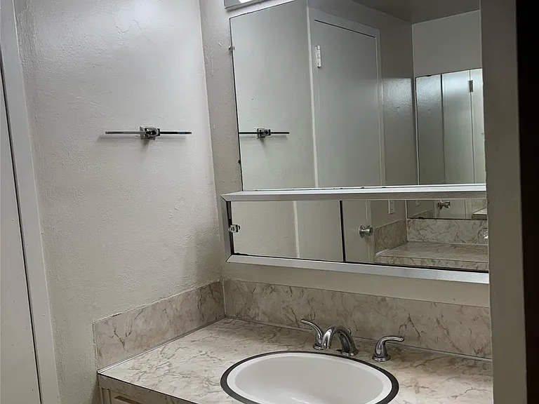 7520 Hornwood Dr #103 — Photo 20