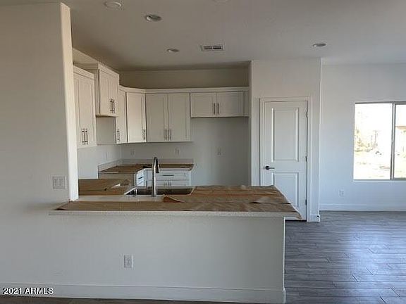 3rd image of 8156 Taylor Ct