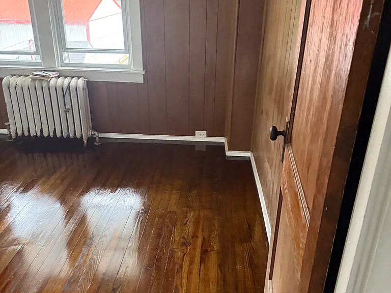 2406 Noble St — Photo 17