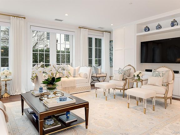 3rd image of 15 Kensington Road #109