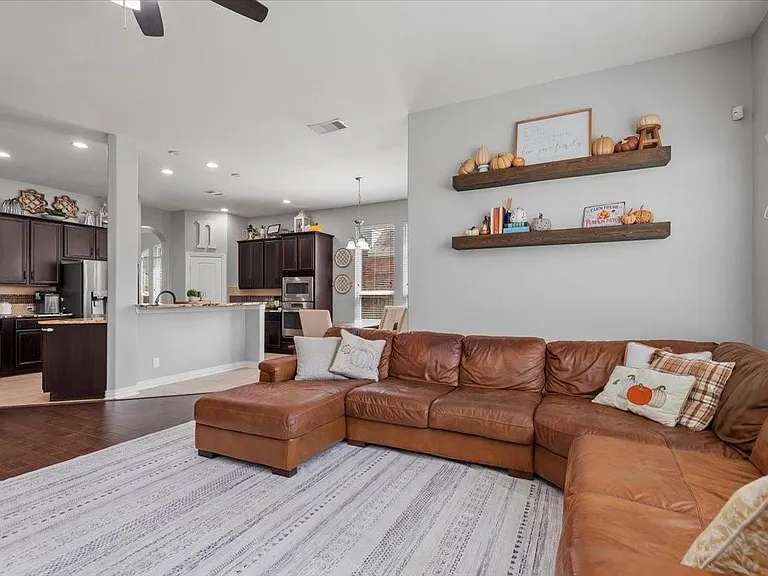 16319 Denise Terrace Dr — Photo 21