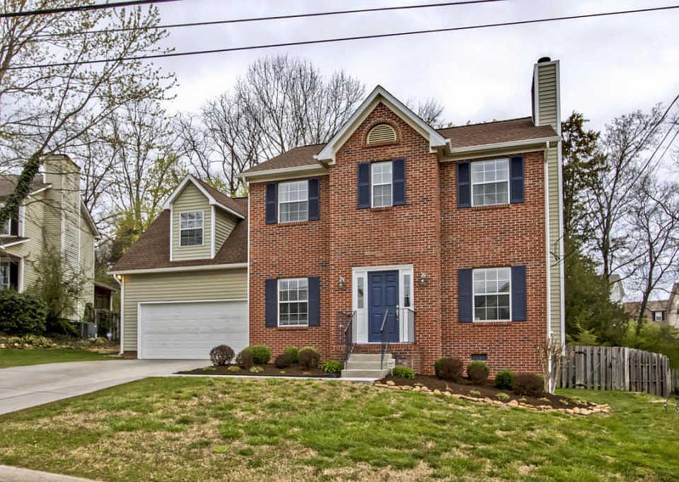 1st image of 1528 Pheasants Glen Dr