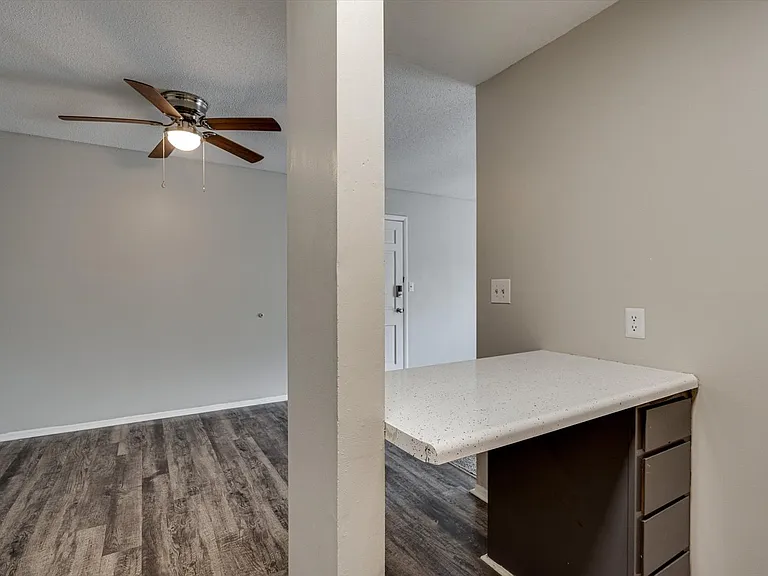 East Ridge Flats and Townhomes — Photo 28