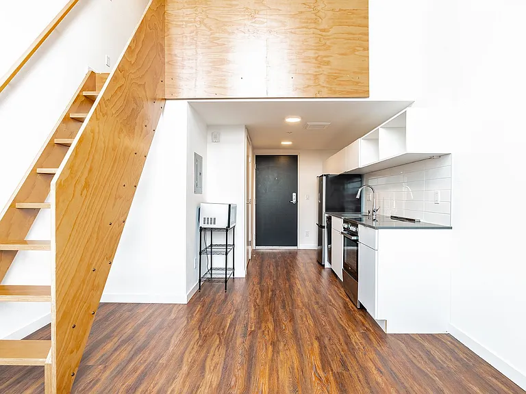Thomas Street Lofts — Photo 26