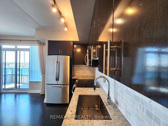 5th image of 7171 Yonge St #408