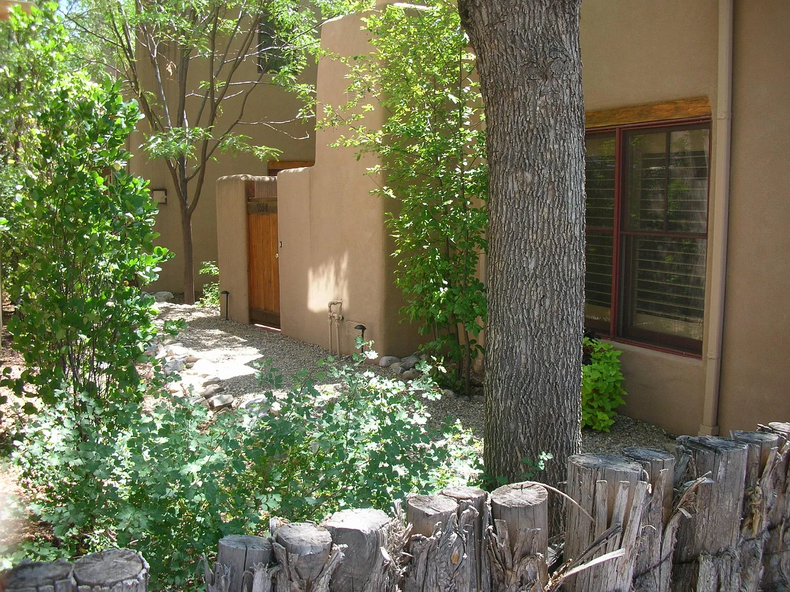 2 bed, 1350 sqft, $3,500 — Photo 2