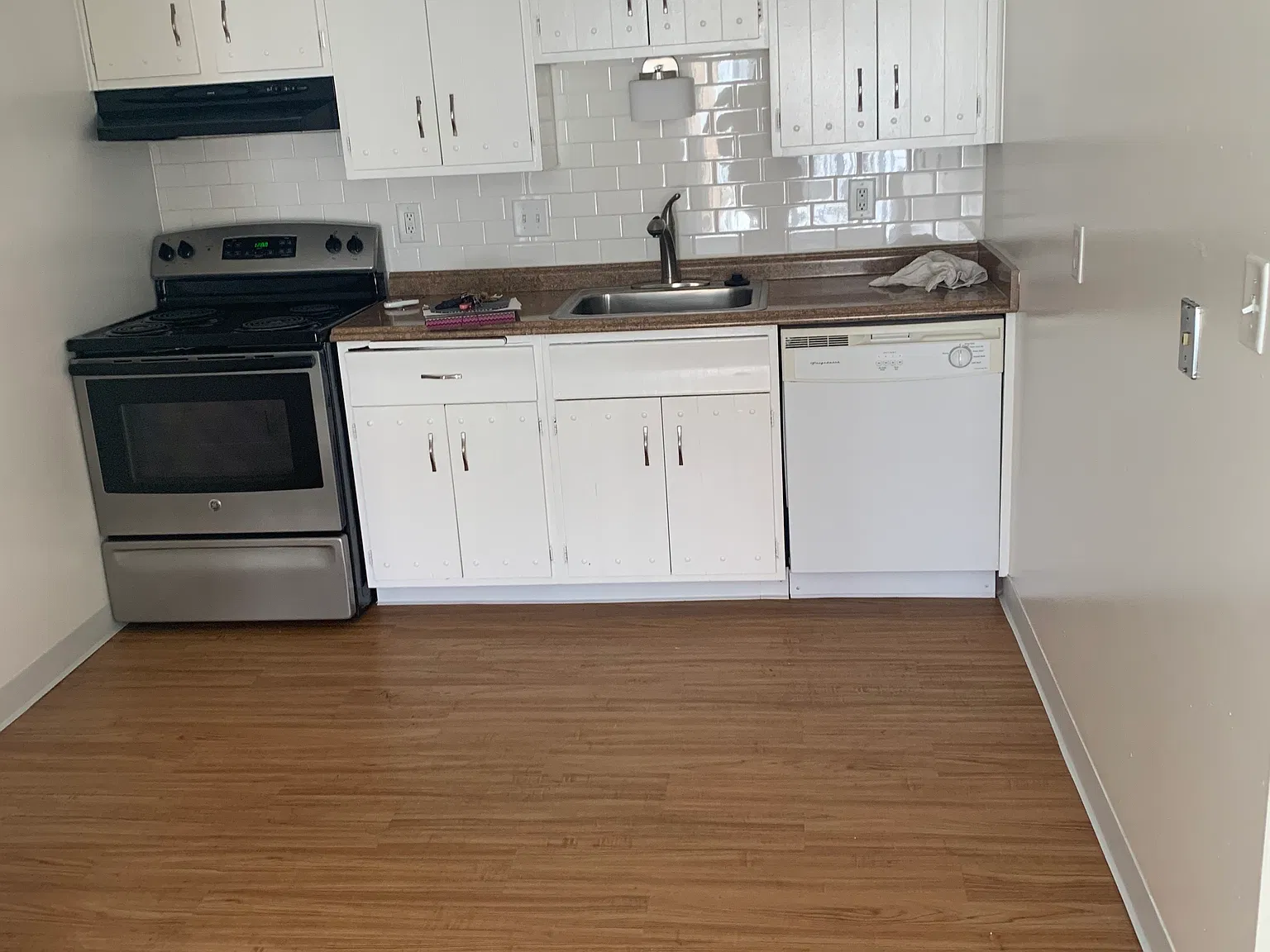 170 Elmer St W — Photo 2