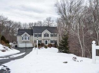 21 Brookside Dr, Sutton, MA 01590