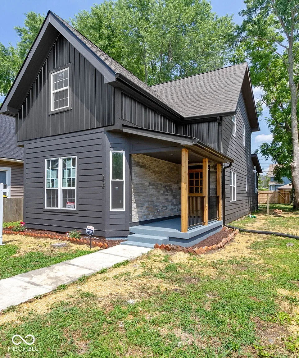 33 N Gray St photo 1