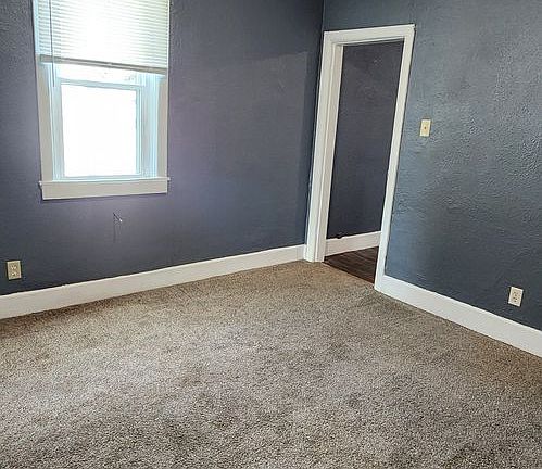 3rd image of 230 Kinsey St #0