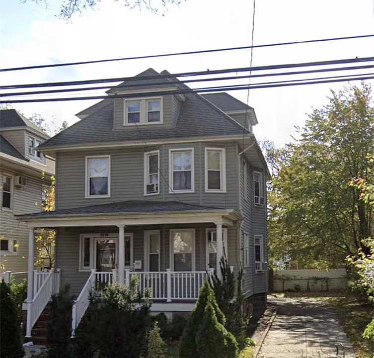 1st image of 15108 32nd Ave