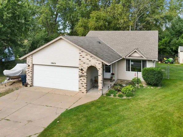 29670 Broadway St, Lindstrom, MN 55045