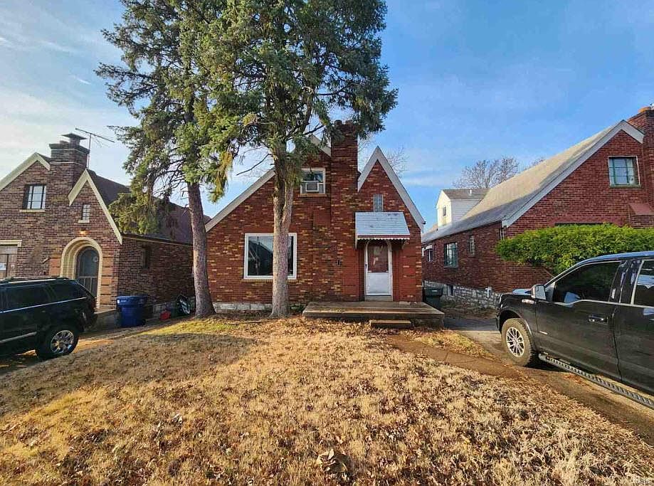 1st image of 1552 Switzer Ave