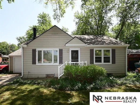 2310 S 33rd St, Lincoln, NE 68506