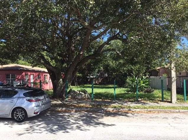 2nd image of 5507 NW 5th Ct