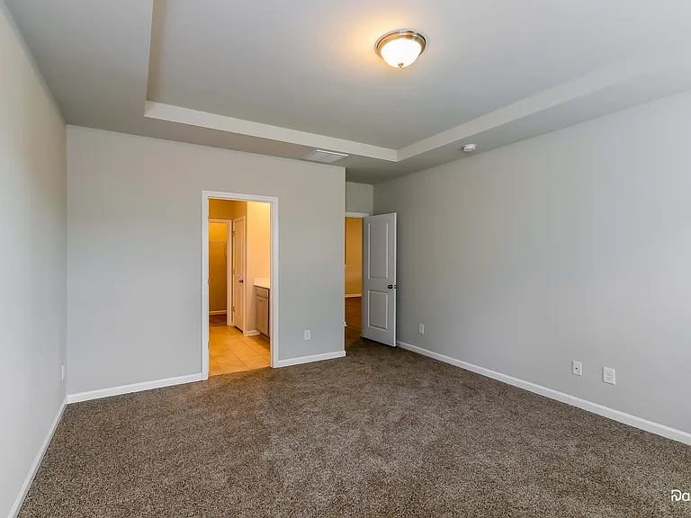 697 Redbud Ln — Photo 11