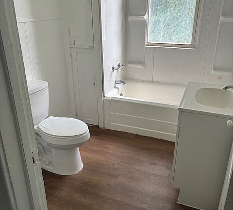 5th image of 724 Walnut Ave #3