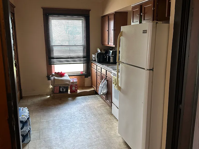 213 Park Ave #3 — Photo 3