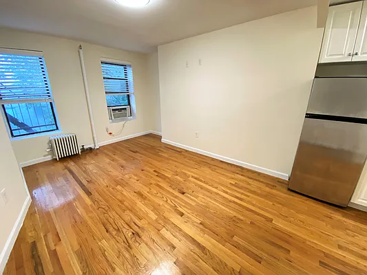 Rented by OvCo Realty | media 3