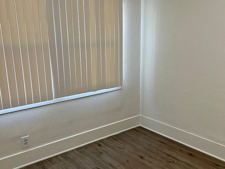 4525 Orange Ave — Photo 8