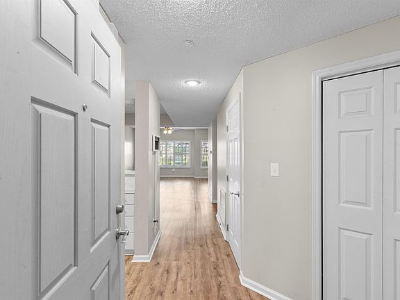 5th image of 1551 Spinnaker Dr. #5913