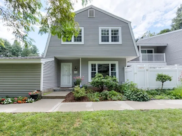 416 Edgebrook Dr #17-4, Boylston, MA 01505